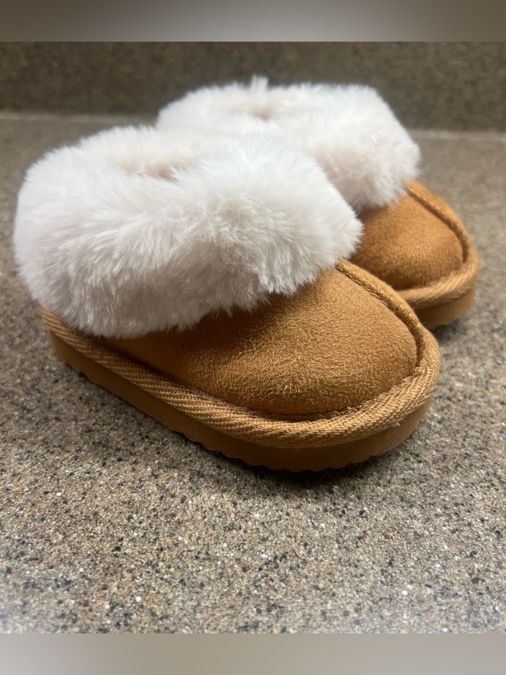 Kids Tan Faux-Suede Slippers with Cream Faux-Fur Cuff